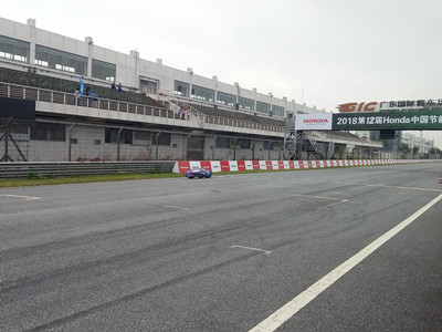 5激烈角逐_副本.jpg 5激烈角逐_副本.jpg